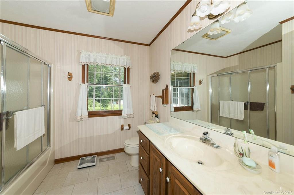 208 Deerpath Lane #3 - Photo 19
