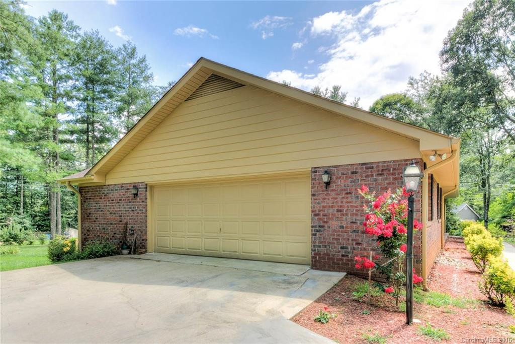 208 Deerpath Lane #3 - Photo 4