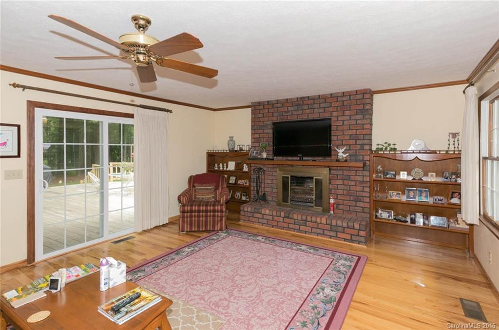 208 Deerpath Lane #3 - Photo 9