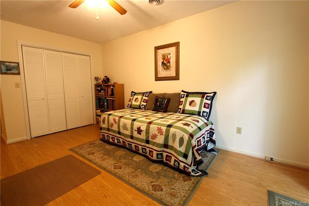 75 Maxine Lane #Unit 114 - Photo 12