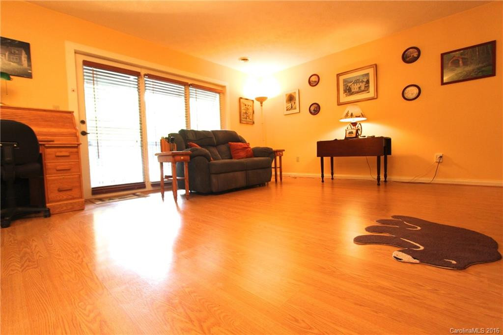 75 Maxine Lane #Unit 114 - Photo 15