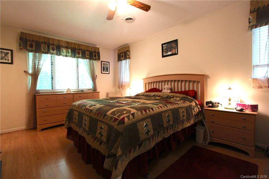 75 Maxine Lane #Unit 114 - Photo 9