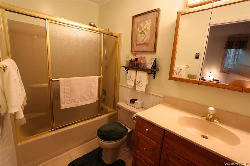 75 Maxine Lane #Unit 114 - Photo 10