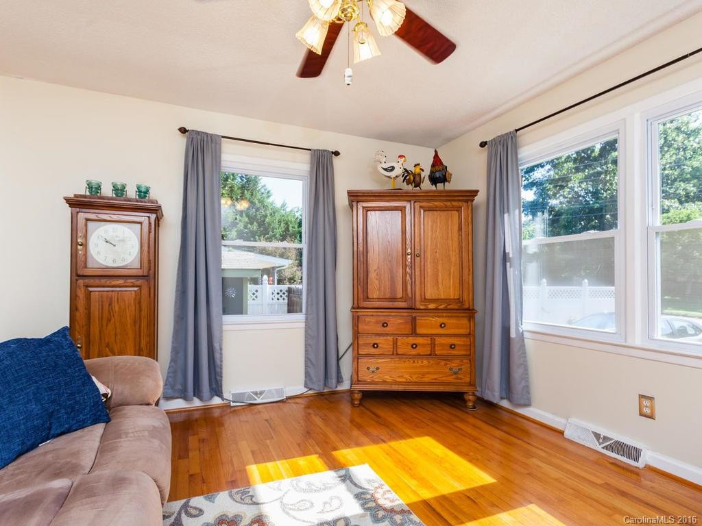 7 Birchwood Lane - Photo 3