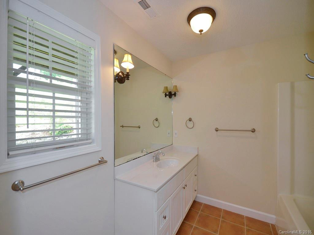 140 Double Brook Drive - Photo 18