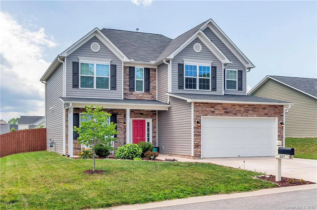 221 New River Drive