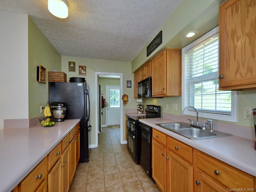 139 Highland Street - Photo 5