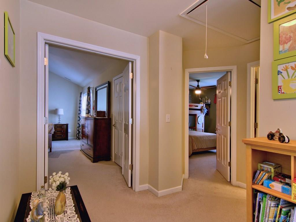 76 Roanoke Road - Photo 15