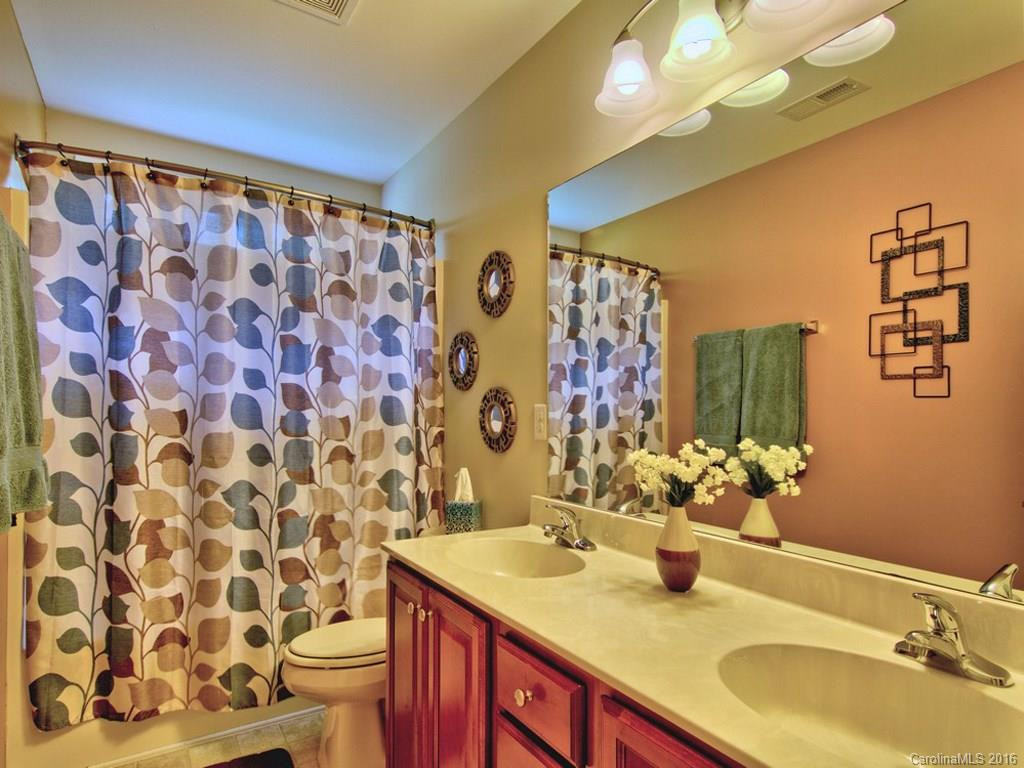 76 Roanoke Road - Photo 21