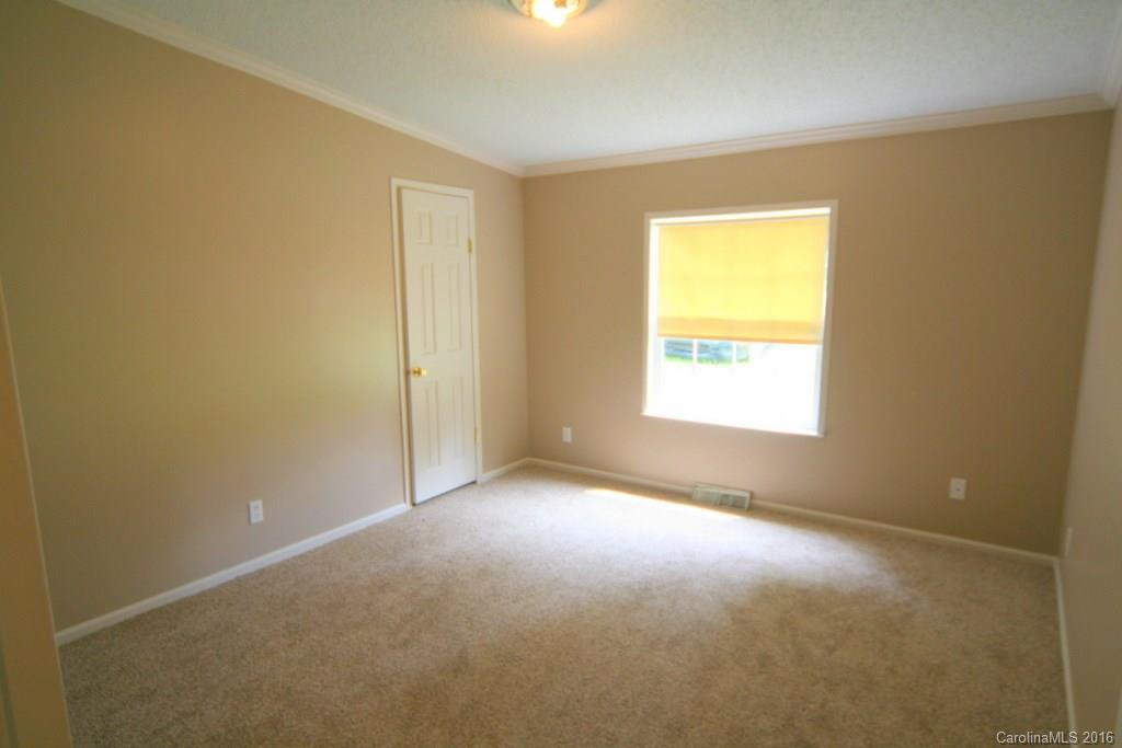 116 Forest Edge Drive - Photo 11