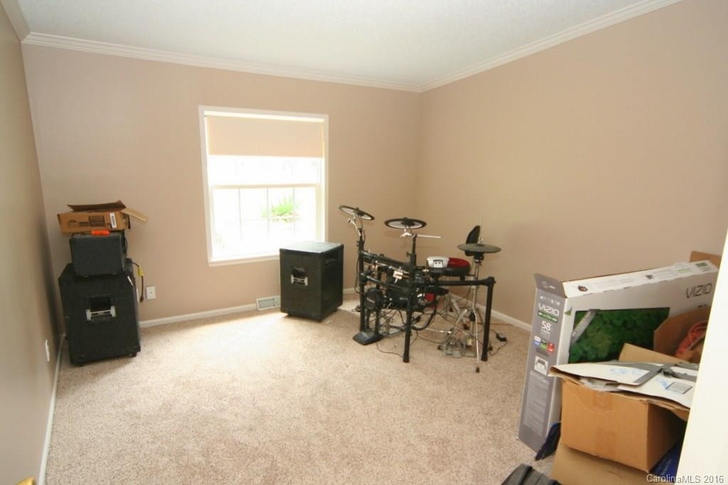 116 Forest Edge Drive - Photo 12