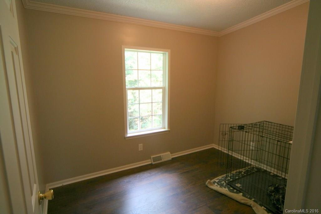 116 Forest Edge Drive - Photo 8