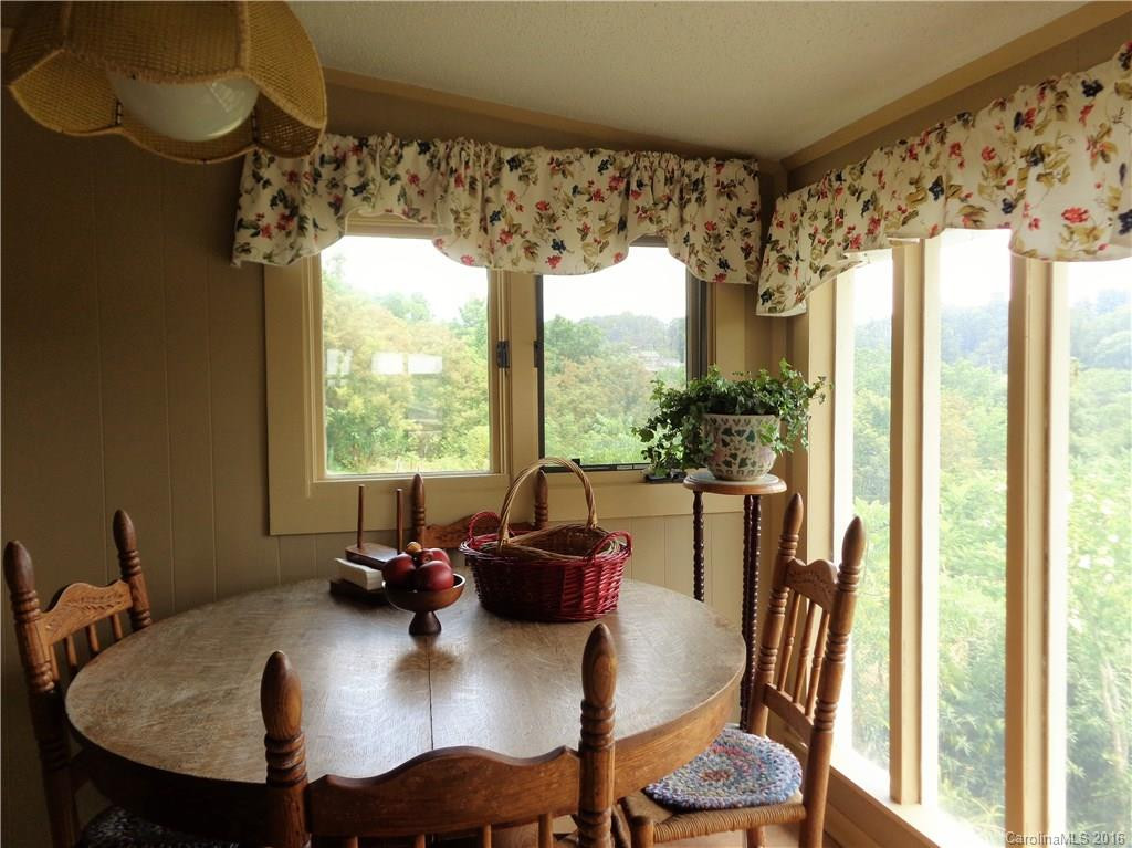 476 Bailey Street - Photo 14