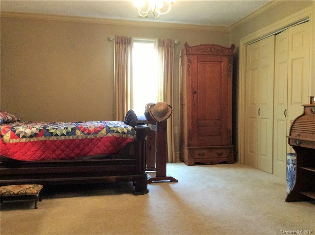 476 Bailey Street - Photo 15