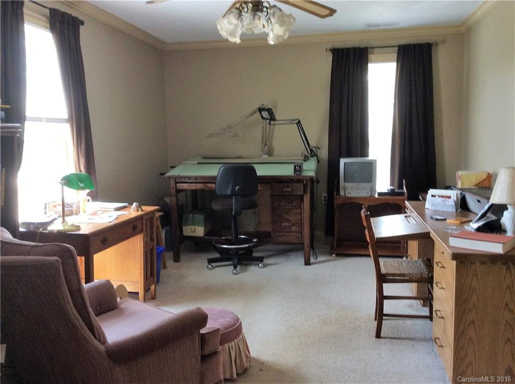 476 Bailey Street - Photo 16