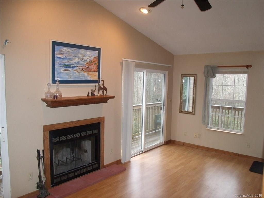 140 Laurel Ridge Drive - Photo 3