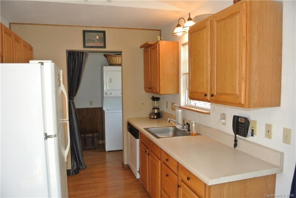 140 Laurel Ridge Drive - Photo 5