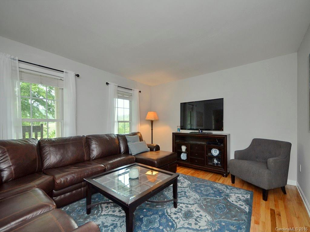 465 Butterfly Lane - Photo 2