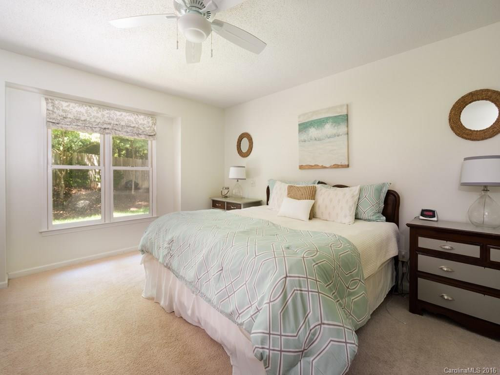 13 Spring Cove Court - Photo 7