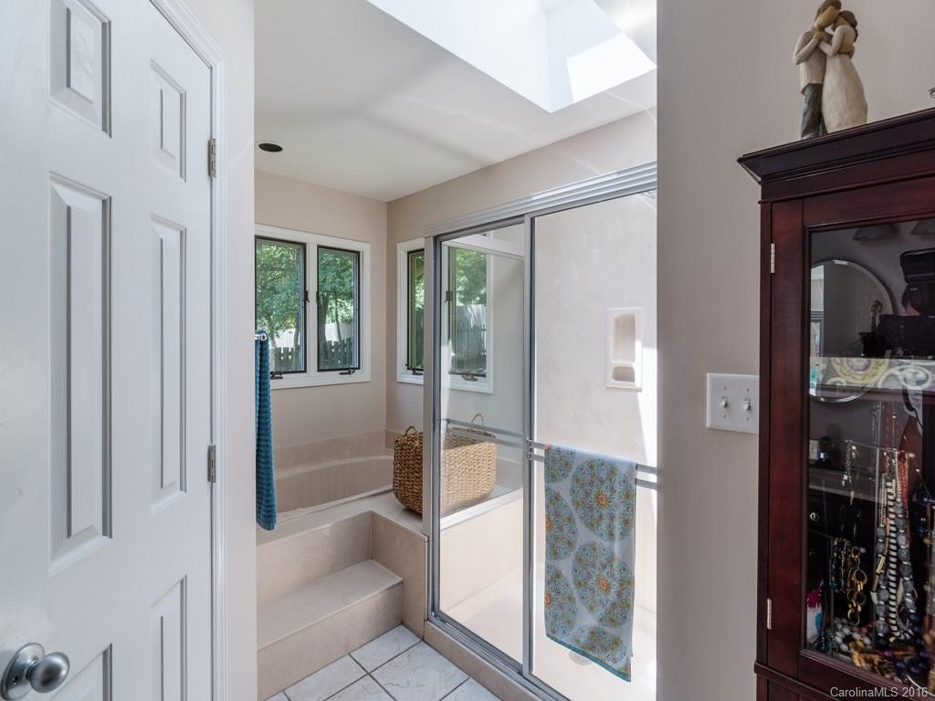 13 Spring Cove Court - Photo 8
