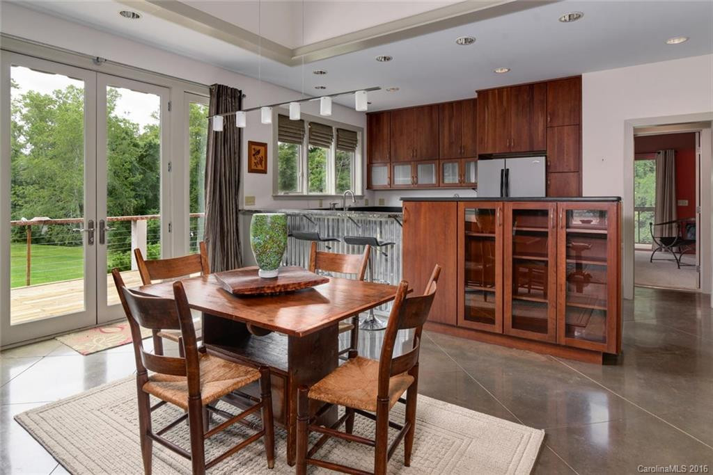 22 Adams Hill Road - Photo 8