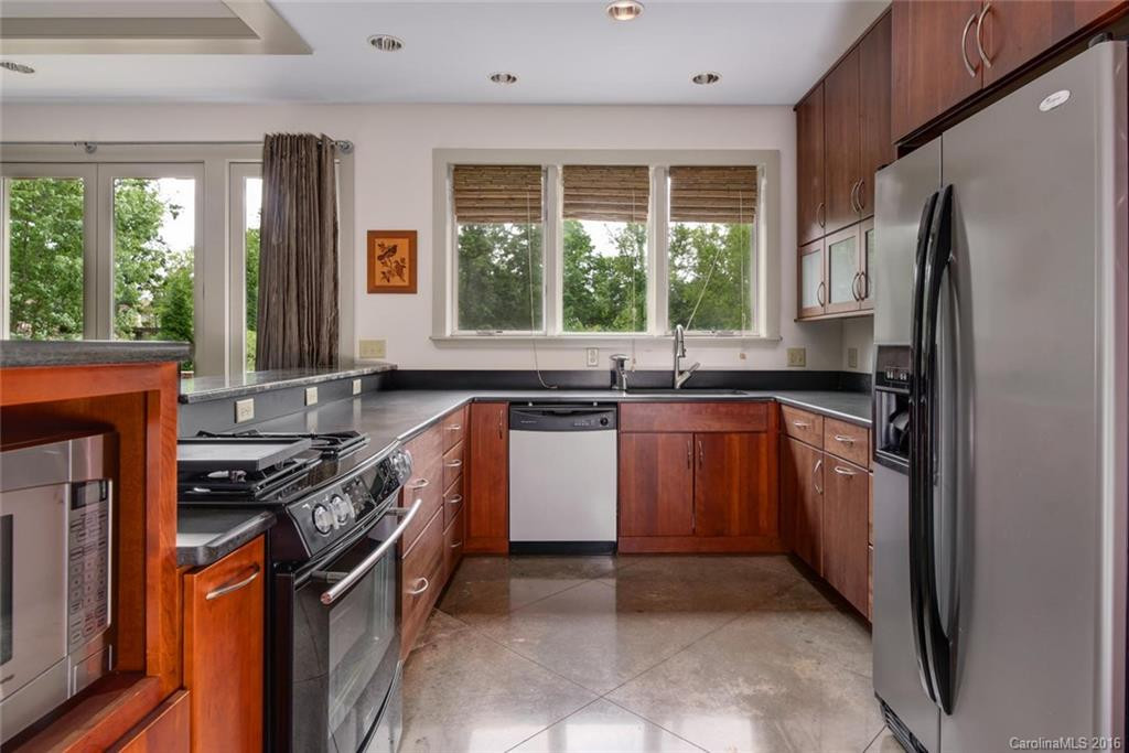 22 Adams Hill Road - Photo 10