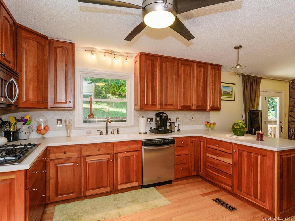 112 Asvista Drive - Photo 12