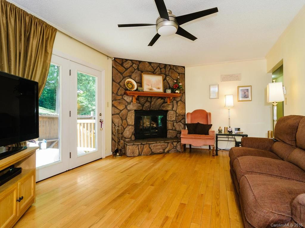 112 Asvista Drive - Photo 13