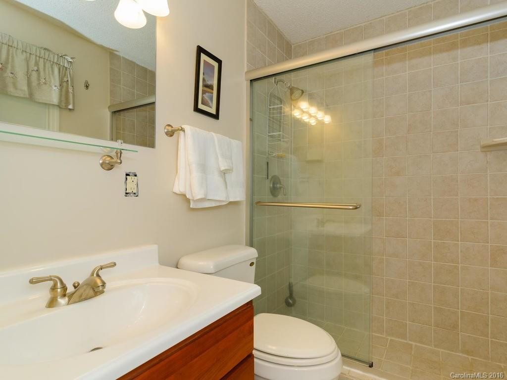 112 Asvista Drive - Photo 17
