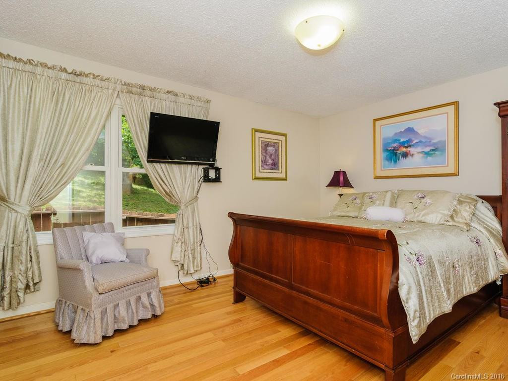 112 Asvista Drive - Photo 19