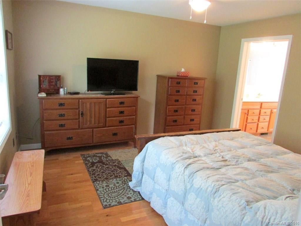 30 Kirby Road - Photo 10