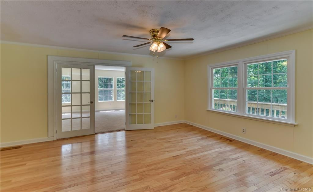 1060 Blanton Street - Photo 4