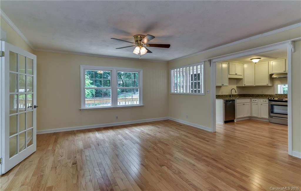 1060 Blanton Street - Photo 8