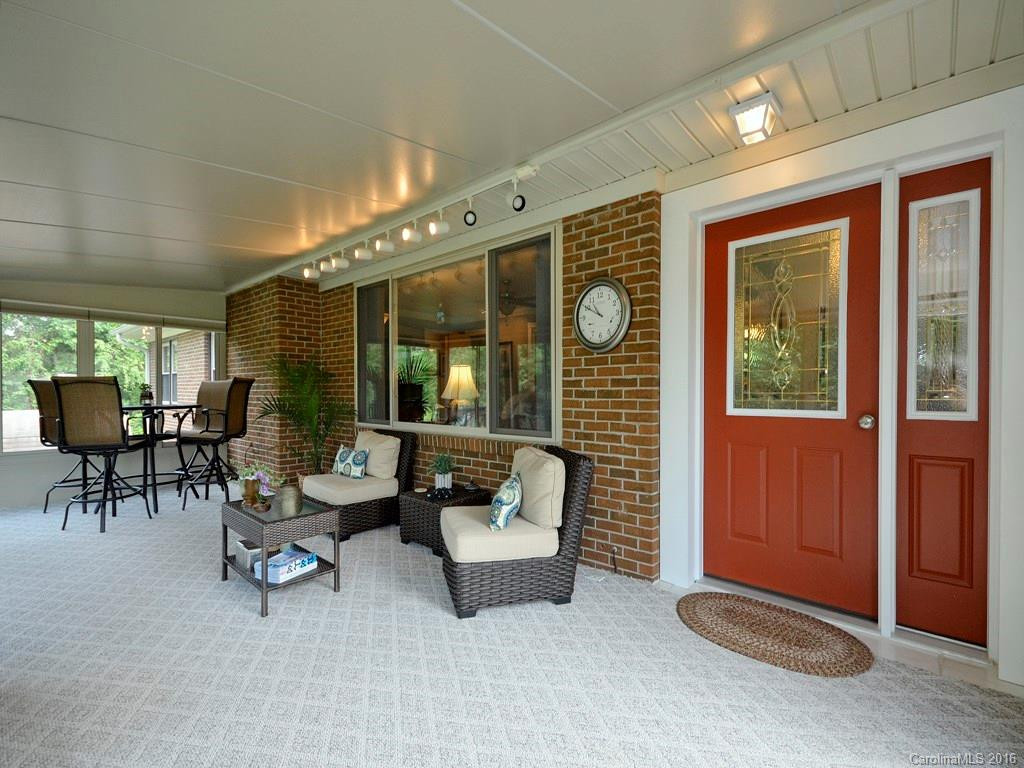 103 Ray Hill Road - Photo 5