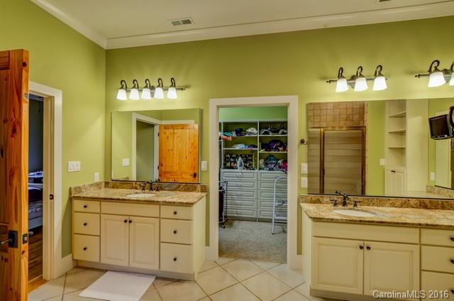 1644 Olmsted Drive - Photo 10