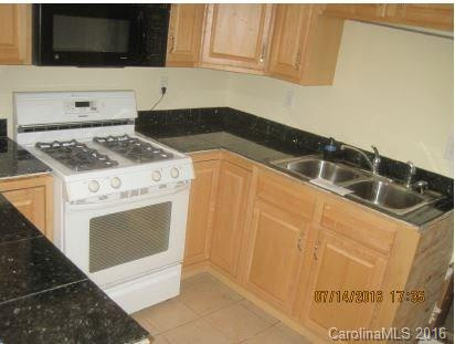 502 Lyndhurst Drive - Photo 2