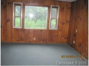 502 Lyndhurst Drive - Photo 3