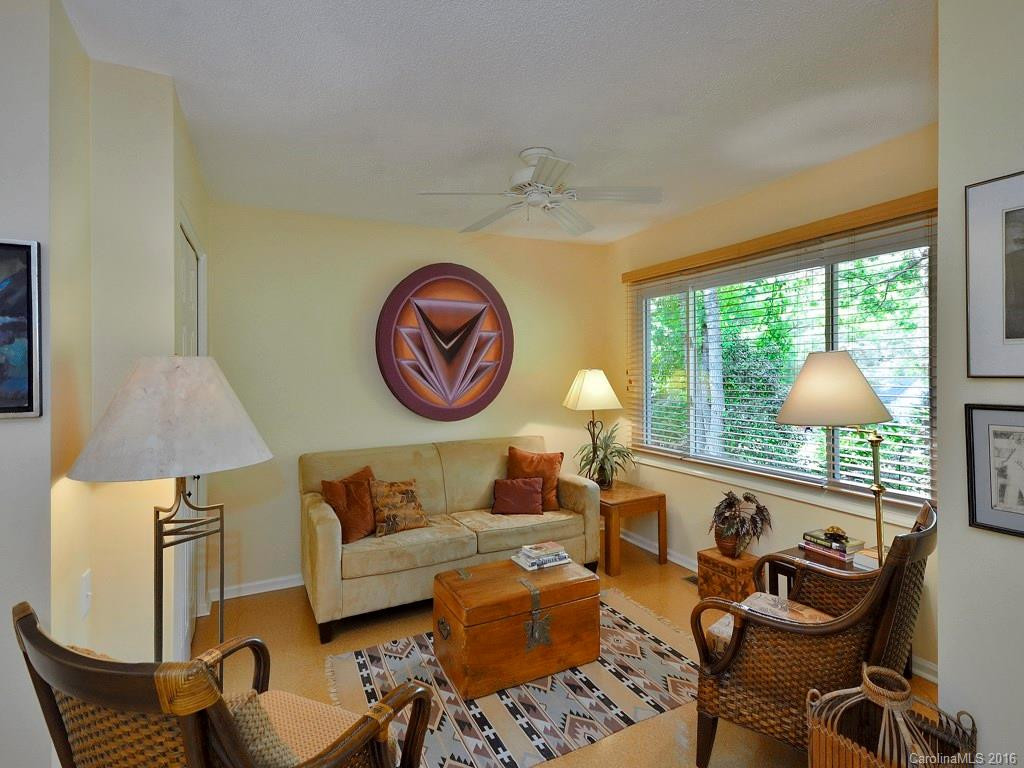 9 Glen Meadows Road - Photo 4