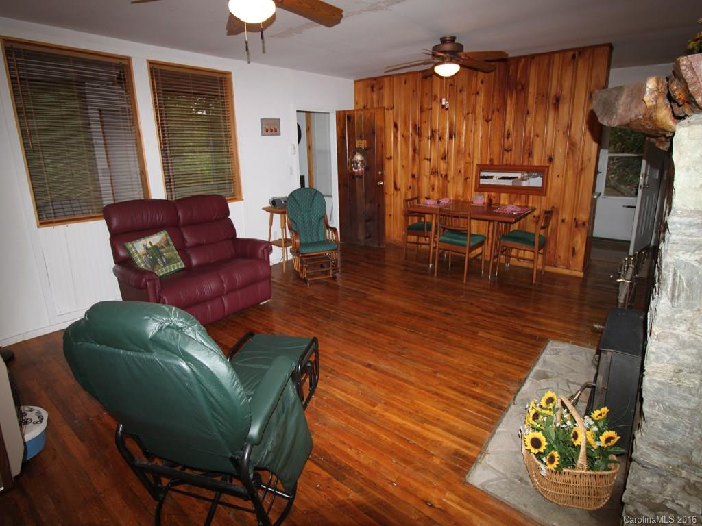 1082 Winter Star Road - Photo 3