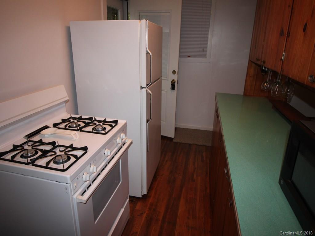 1082 Winter Star Road - Photo 5