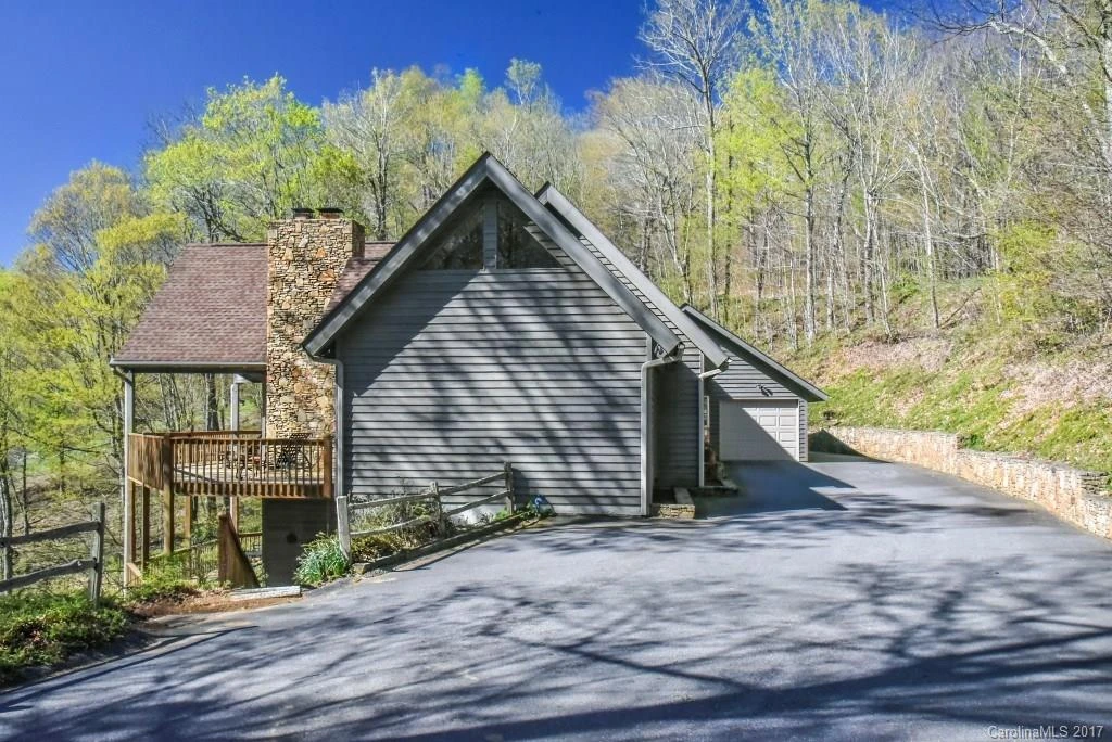 36 Goldenleaf Road