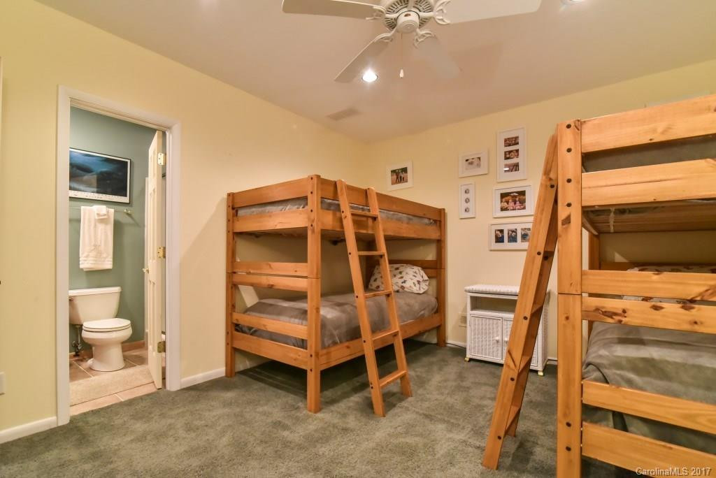 36 Goldenleaf Road - Photo 17