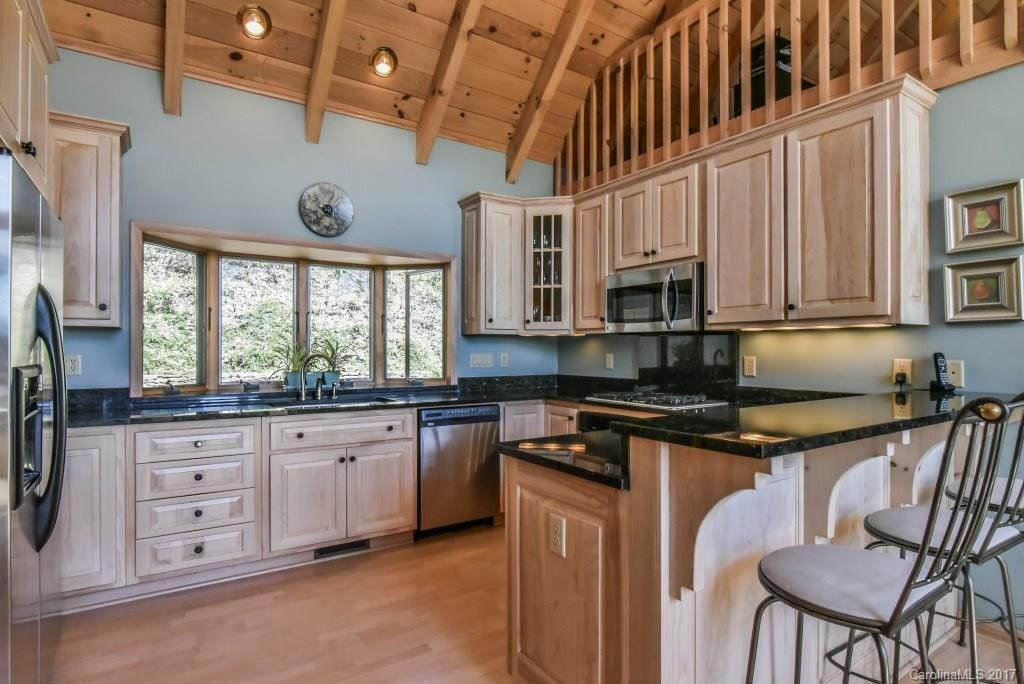 36 Goldenleaf Road - Photo 9