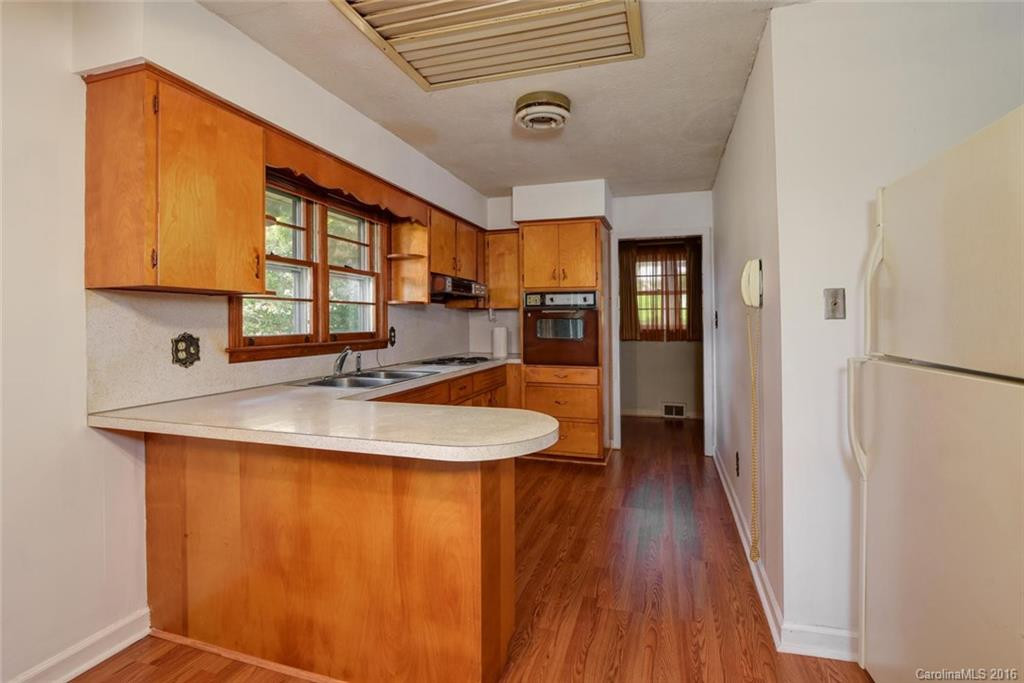 38 Crowell Road - Photo 8