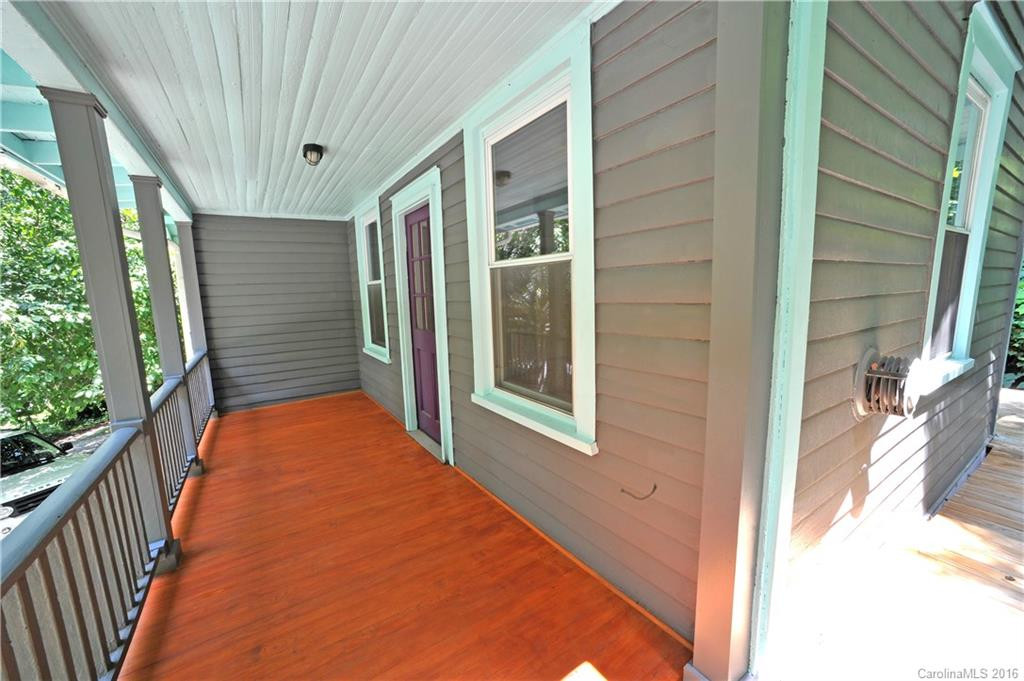 20 Wood Avenue - Photo 2