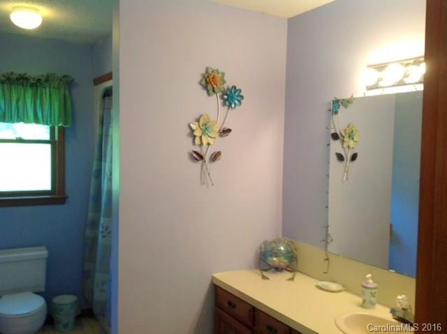 7720 Woodland Hills Road - Photo 10