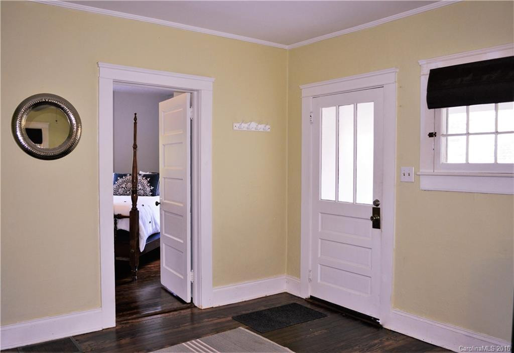 5 Temple Avenue #1 - Photo 7