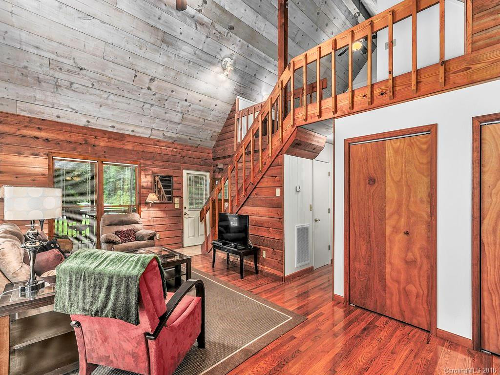 18 Shady Hollow Circle - Photo 4