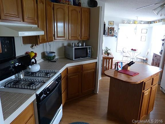 202 Richard Road - Photo 2