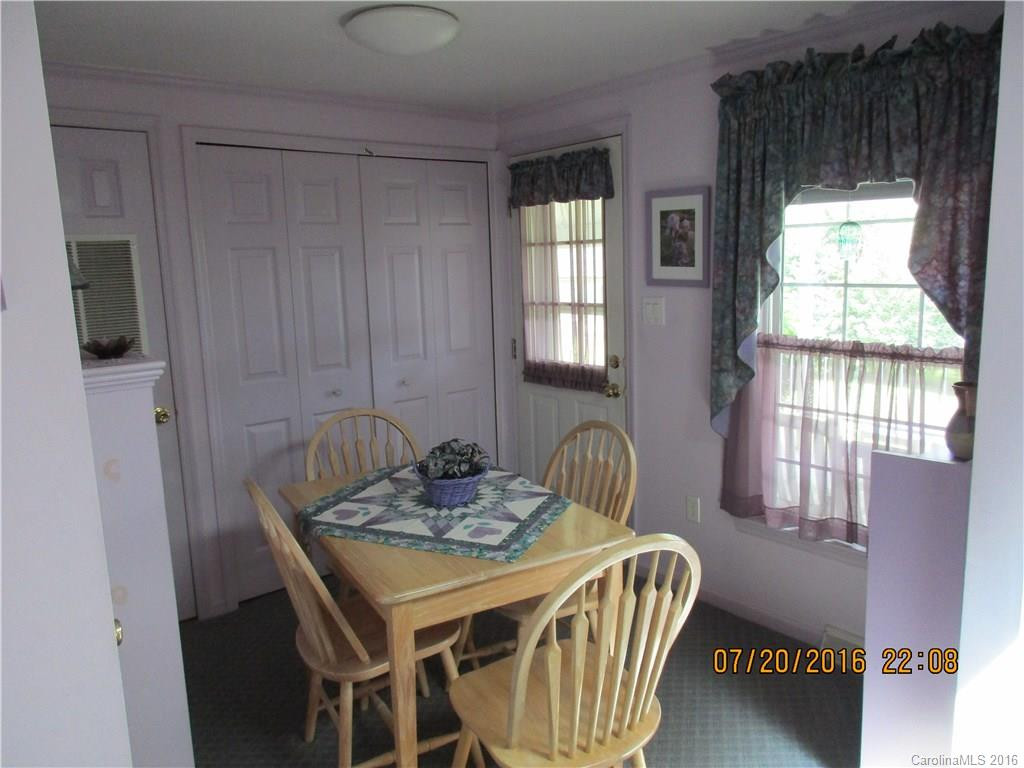 10 Howard Lane - Photo 17